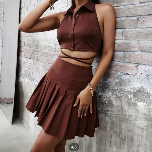 2pc Chocolate Halter and Pleated Skirt Junior Size Large! - Picture 3 of 10